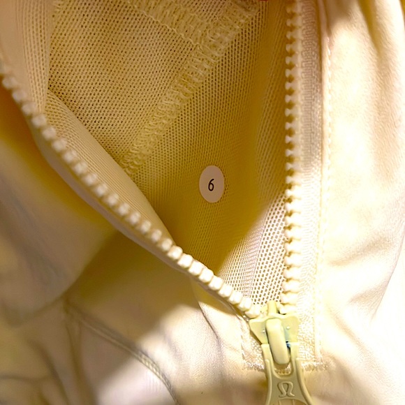 Lululemon Studio to Street Jacket Size 6 - Picture 4 of 5